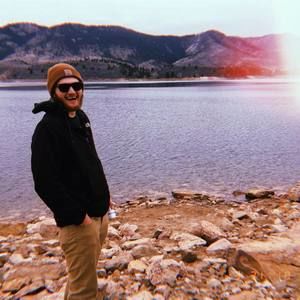 Meet your Posher, Travis